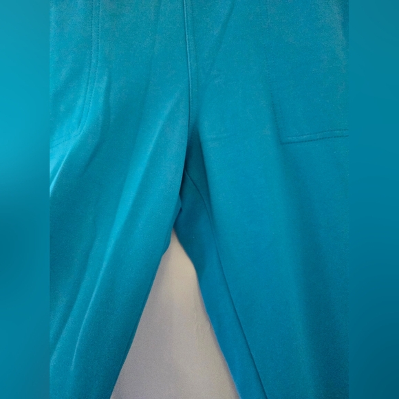 Jaanuu Women's Vibrant Blue Cropped Pants - Picture 5 of 11